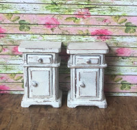 Dollhouse miniature 1:12 scale pair of nightstands 