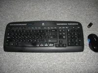 Wireless Logitech MK320 keyboard with Microsoft mouse and USB
