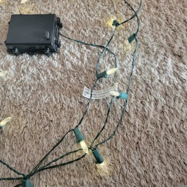 12 foot Strand of Clear Mini LED Battery Powered Light. $4 in Home Décor & Accents in Red Deer - Image 3