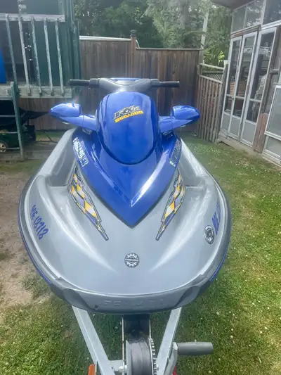 This 2002 Sea-Doo RX DI is a fast, agile, and reliable personal watercraft perfect for lakes or the...