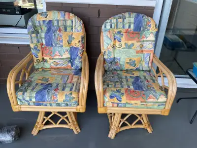 Chaises en rotin pour l’extérieur où l’intérieur, View more