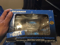 SYLVANIA H6054 Basic Halogen Headlight 142x200, (Pack of 1)