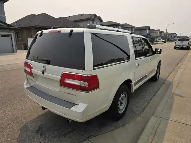 Lincoln navigator 523046159982929927