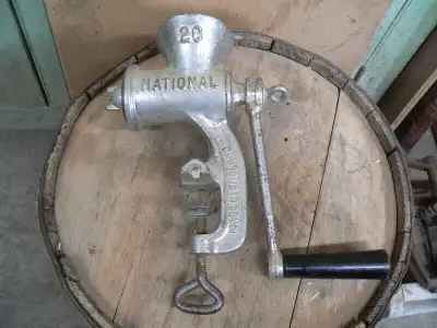 plusieurs objet antique, déco. a différent prix, View more