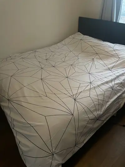 Queen Duvet Cover with Geometric Pattern, View more