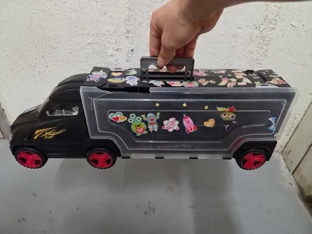 Truck Toy in Toys & Games in Ottawa - Image 4