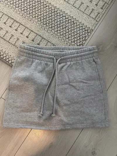 Aritzia TNA fleece skirt , View more