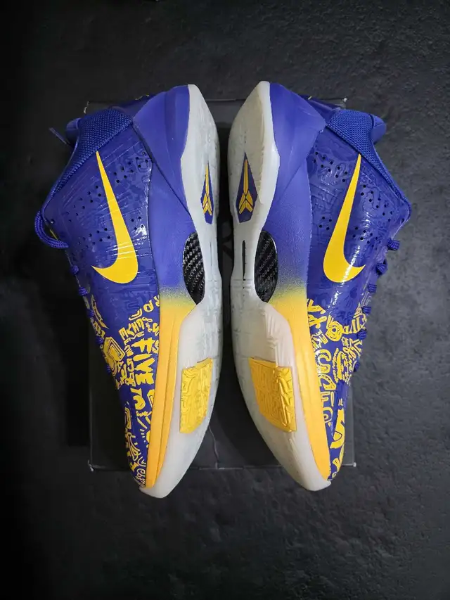 Kobe 5 Protro '5 Rings' in Men's Shoes in Mississauga / Peel Region - Image 5