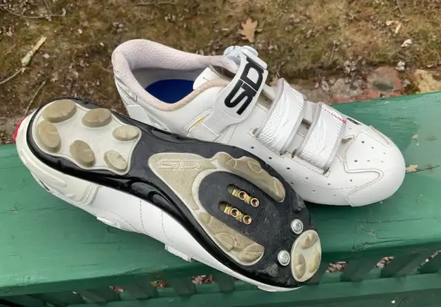 Sidi spd bike shoe 7/7.5 24cm 38eu ladies women’s in Clothing, Shoes & Accessories in Kingston - Image 4