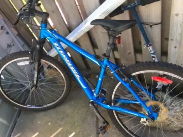 2 teen Rocky Mountain bikes in Mountain in City of Toronto - Image 3