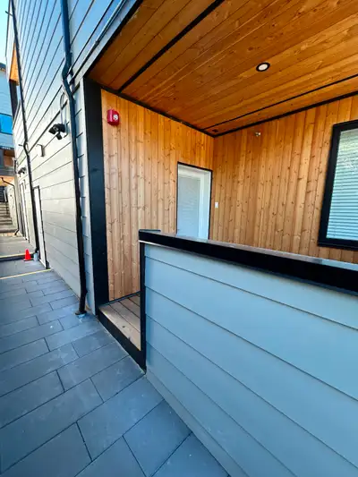 4 Bed 4 Bath Duplex in Lower lonsdale