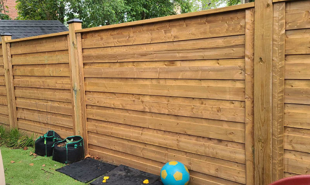 Fencing (Wood & Chain Link) Gates، Decks، Pergolas، Railling  in Painters & Painting in City of Toronto - Image 2
