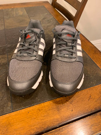 Adidas Men’s golf shoes. Size 8.