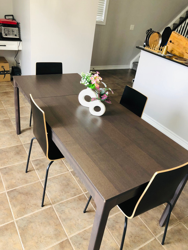 IKEA Extendable Dining table + 4 chairs  in Dining Tables & Sets in Mississauga / Peel Region
