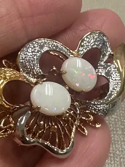Natural Opal Butterfly Brooch – Beautiful Fire & Flash, View more