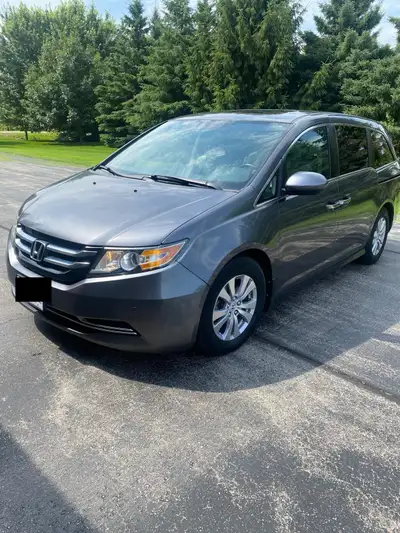 2017 Honda Odyssey EX-L For sale by owner Sun Roof Automatic Doors 8-seater Right Side Blind Spot Ca...