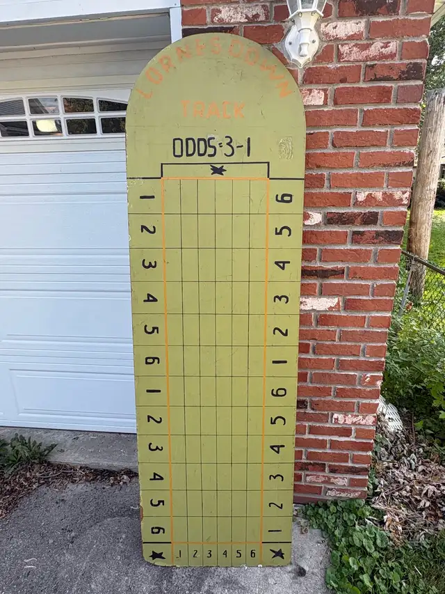 Vintage Lorne's Down Track Horse Racing Board