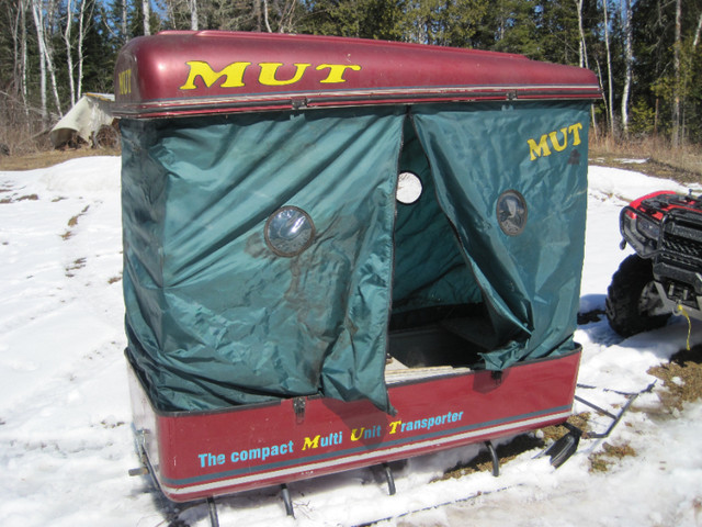 MUT pop up Ice fishing hut, tow behind in Fishing, Camping & Outdoors in Sault Ste. Marie - Image 2