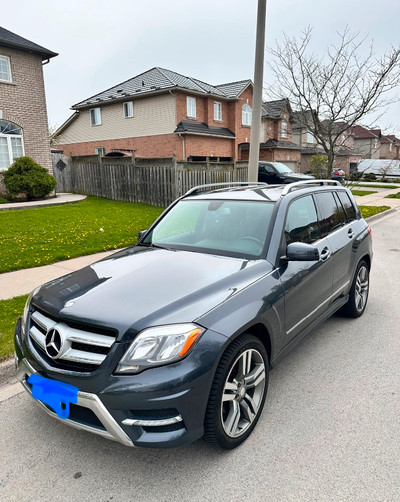 2013 Mercedes GLK 350 - Excellent Condition & Well maintained