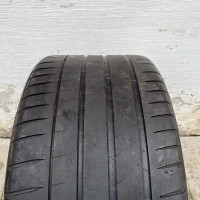 (ONE) - 285/35/20 Michelin Pilot Sport 4S Tire