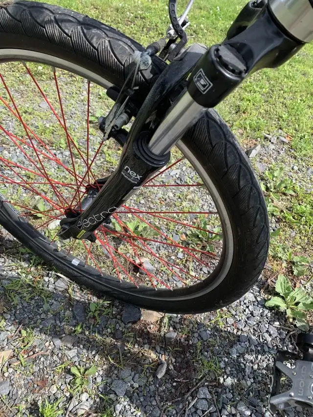 Vélo Townie in Road in Saint-Hyacinthe - Image 4