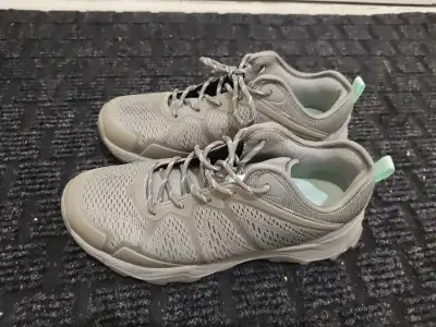 Eddie Bauer Women Shoes size 9, View more