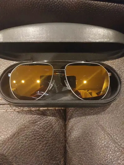 Brand NEW! HUGO BOSS Avaitor Sunglasses with original case and HUGO BOSS lens wipe.