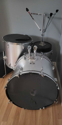 Drum kit