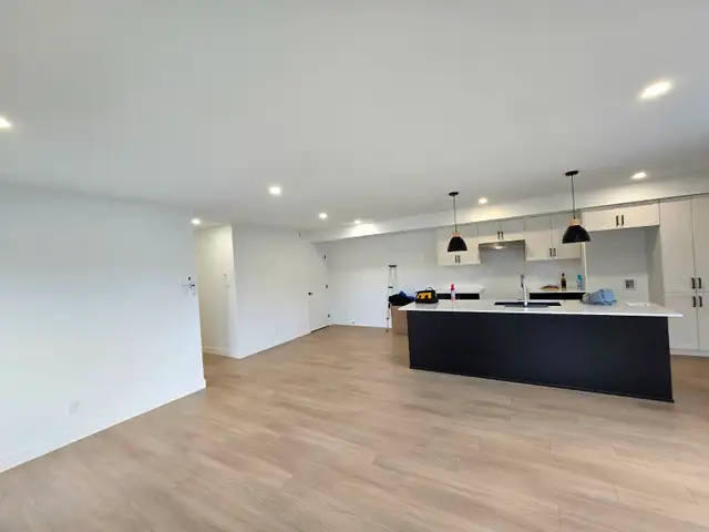 5.5-Bedroom Apartment for Rent – September/October, Bromptonville, Sherbrooke