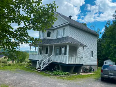 Maison à louer St-Sauveur 3 chambres