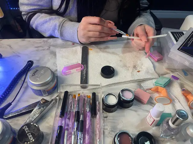 Gel Nails Extensions Class498581091502018563