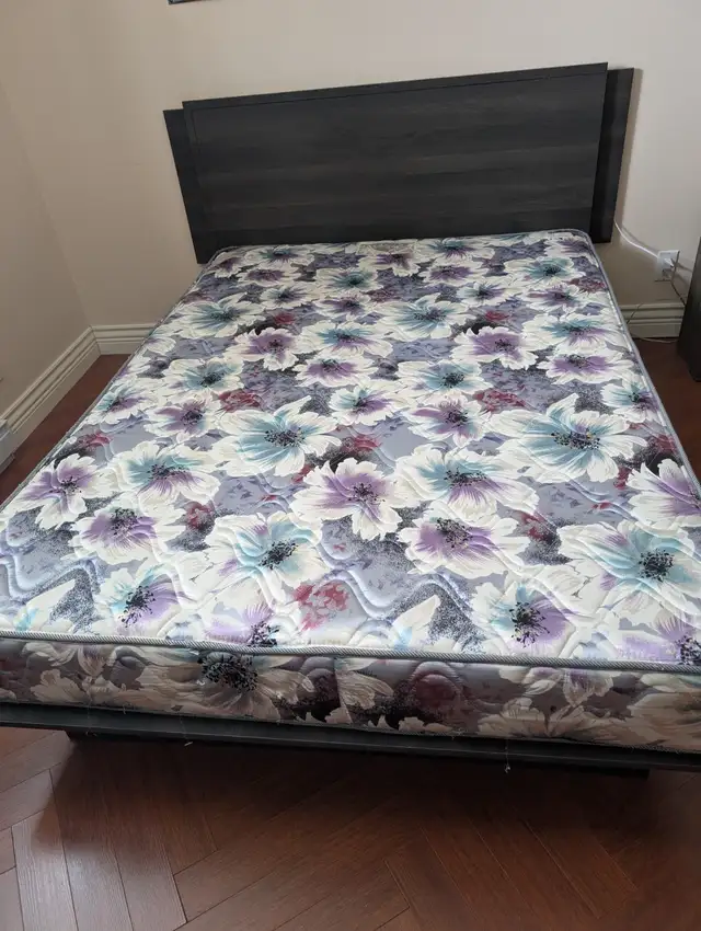 Lit et matelas in Beds & Mattresses in Québec City - Image 2