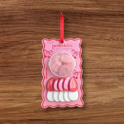NWT Danielle Creations PerfectSkin mini makeup sponges in pink, red and white. Includes 16 mini puff...