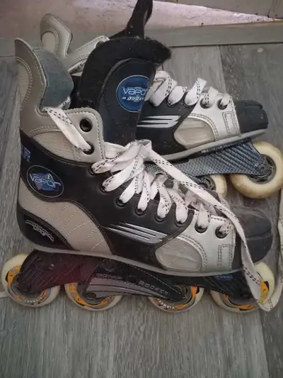 Bauer Vapor X60 inline hockey skates 8.5 , View more