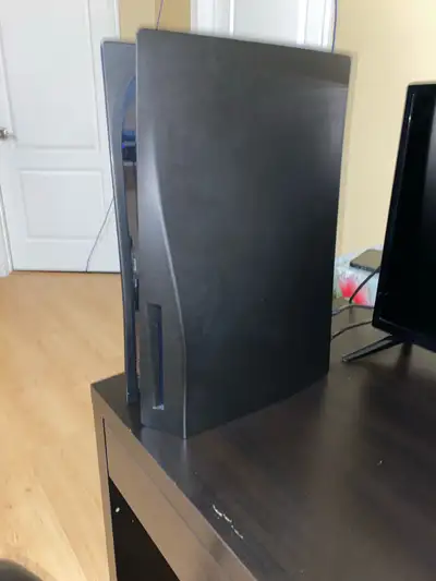 PlayStation 5 with a controller with no stick drift no problems with it just looking to buy a pc and...