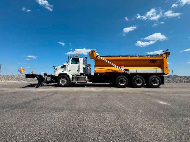 2022 Western Star 4700SF Plow Truck (Low Km/Hrs) in Heavy Trucks in Red Deer - Image 4