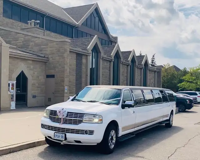 Toronto Limo birthday game concert niagara limousine rental63782602316545121