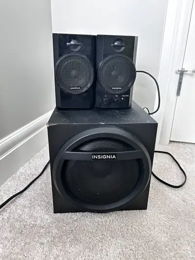 INSIGNIA 2.1 Bluetooth Desktop Speaker SystemModel: NS-PSB4521, View more