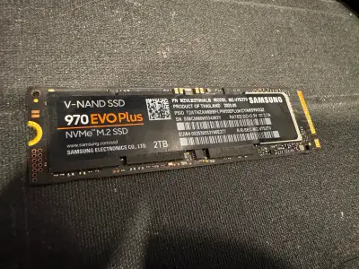 2tb solid state drive In great shape with tons of life left.