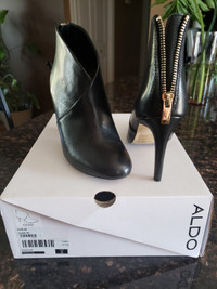 Selling Aldo Boots