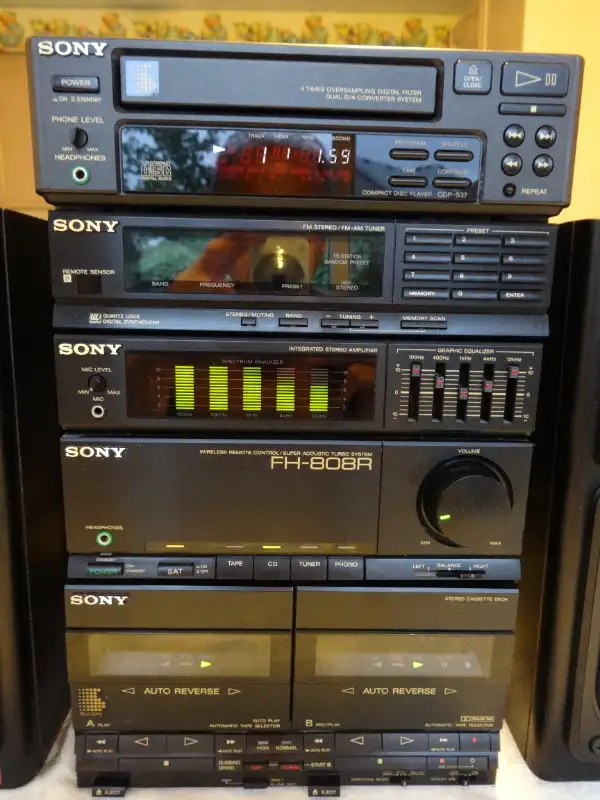 Sony FH-808R five components vintage(1988)mini system for sale in Stereo Systems & Home Theatre in Markham / York Region - Image 3