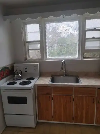 Renting one room in two bedroom apartment The room is being rented out to one person only . You must...