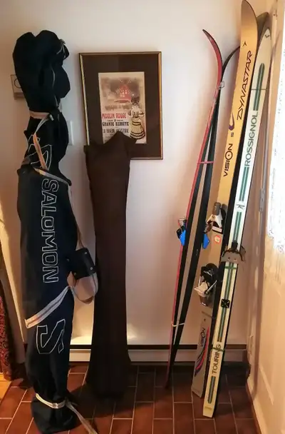 Ensemble SKIS de fond et descente, View more