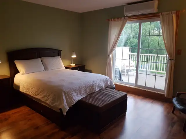 PERTH WATERFRONT TOWNHOME WITH ELEVATOR! in Houses for Sale in Ottawa - Image 8