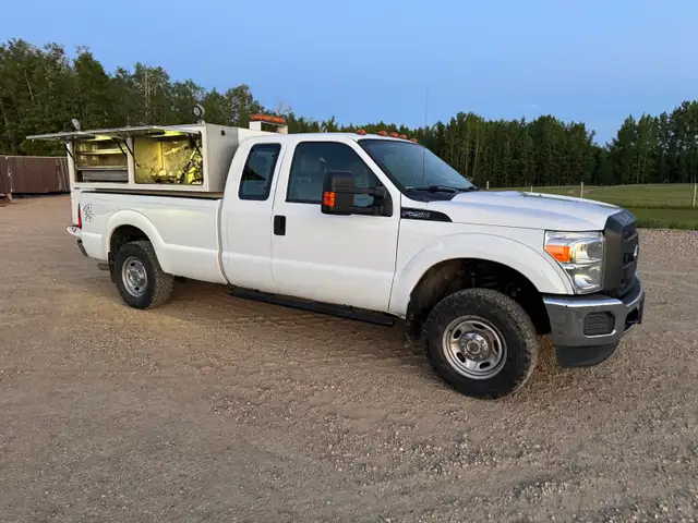 Service Canopy with Insulated Lube Package in Other in Red Deer - Image 5