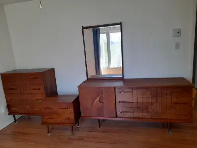Mid- century 4 pieces cherry bedroom furniture, View more