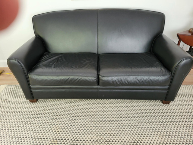 Apartment size leather sofa for sale. | Couches & Futons | Oakville /  Halton Region | Kijiji