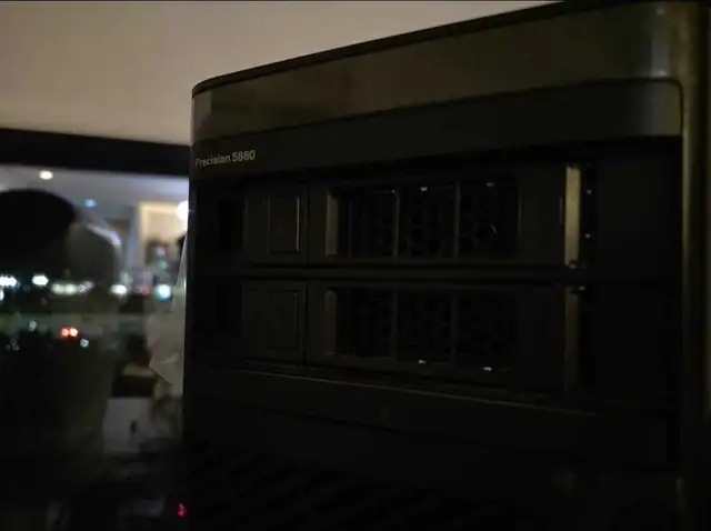 Dell Precision 5860 Tower - Workstation / Gaming PC in Desktop Computers in Edmonton - Image 6