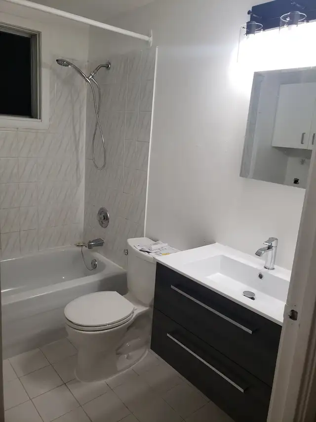Rent, Louer, 4 1/2 apartment, ile-perrot,  sunny,  balcony, yard