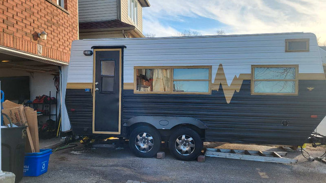 20' retro custom fully renovated camping trailer in Other in Kitchener / Waterloo - Image 4